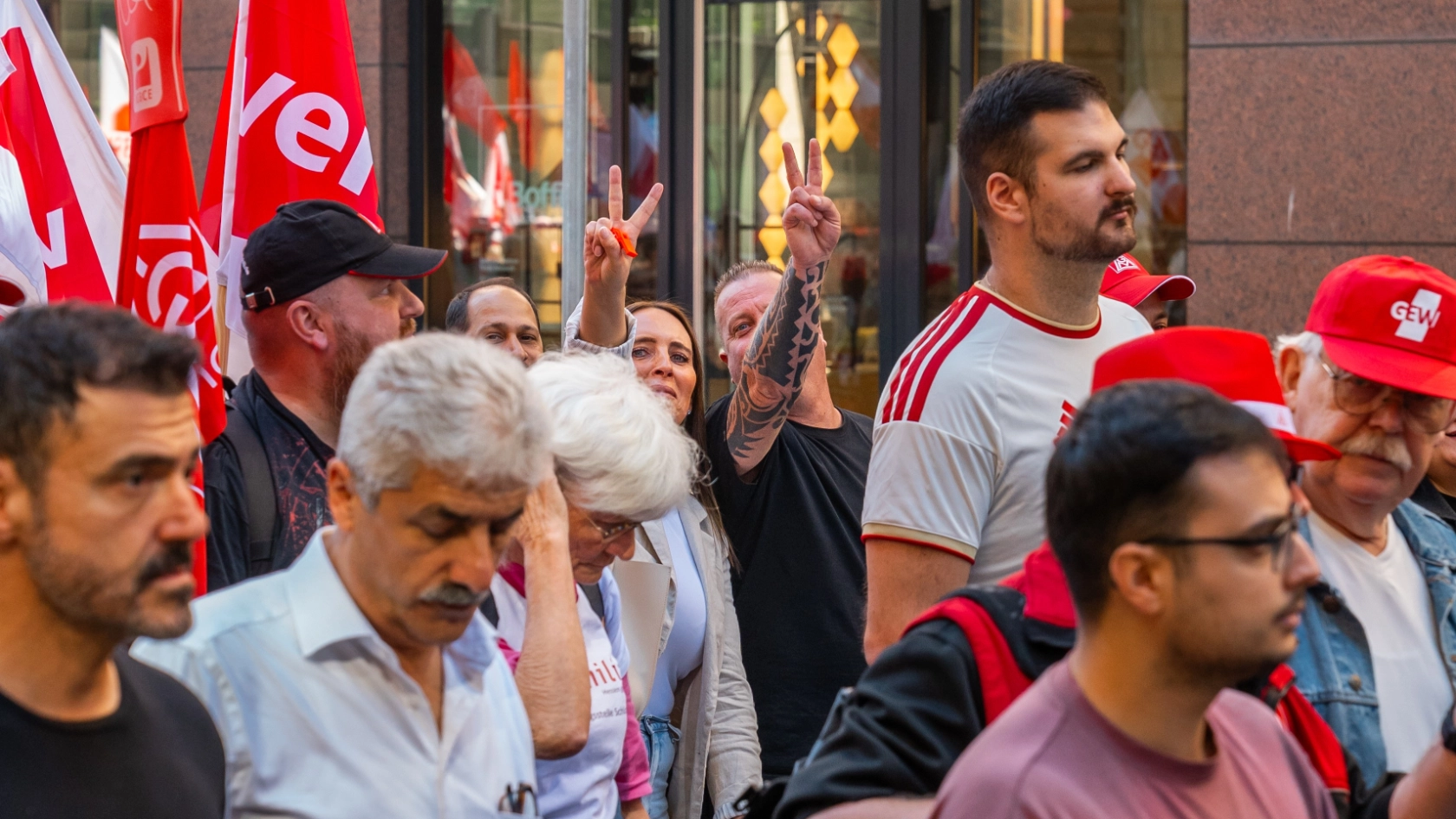 #hartverdient DGB-Aktionstag gegen Sozialabbau in Frankfurt