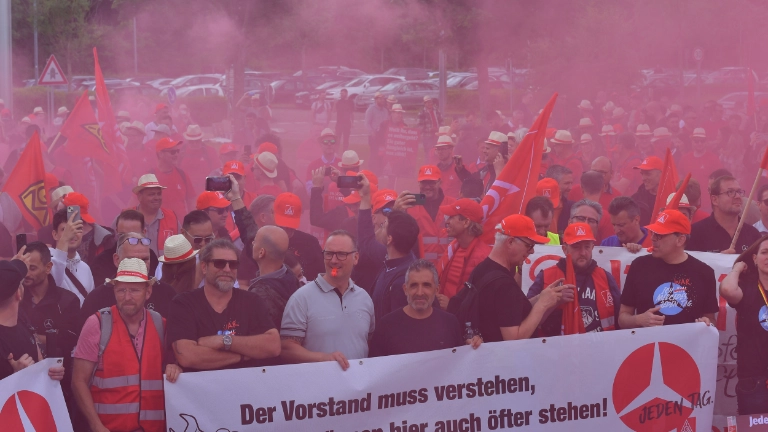 Bundesweiter Aktionstag der Mercedes Benz Niederlassungen